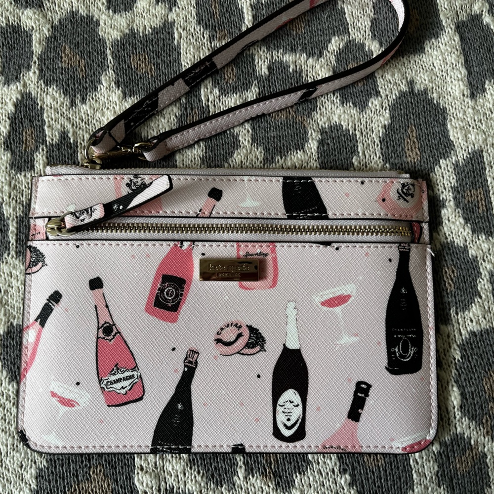 Kate Spade Wristlet (Limited Edition Pattern)
